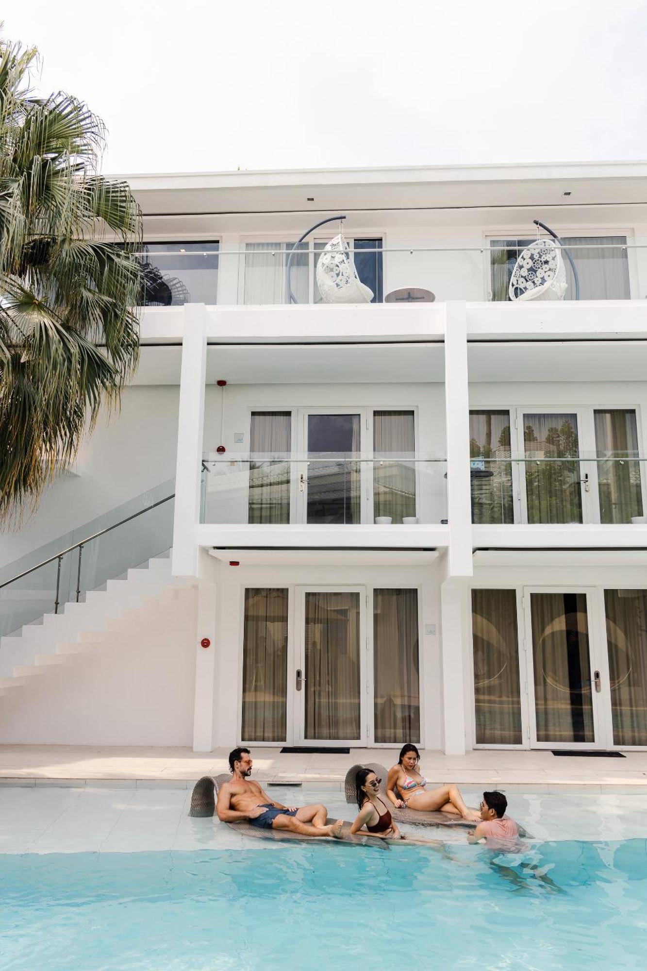 Astoria Boracay 4*
